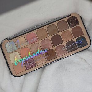 💞 NWOT | 21 Color | Shining & Matte #01 Eyeshadow Palette